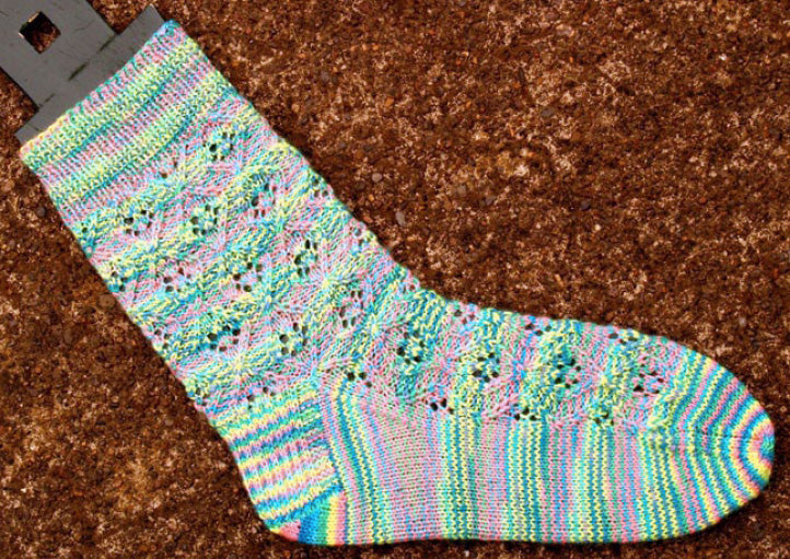 Hand Knit Sock Pattern - Wedding Ring Cable Sock Pattern